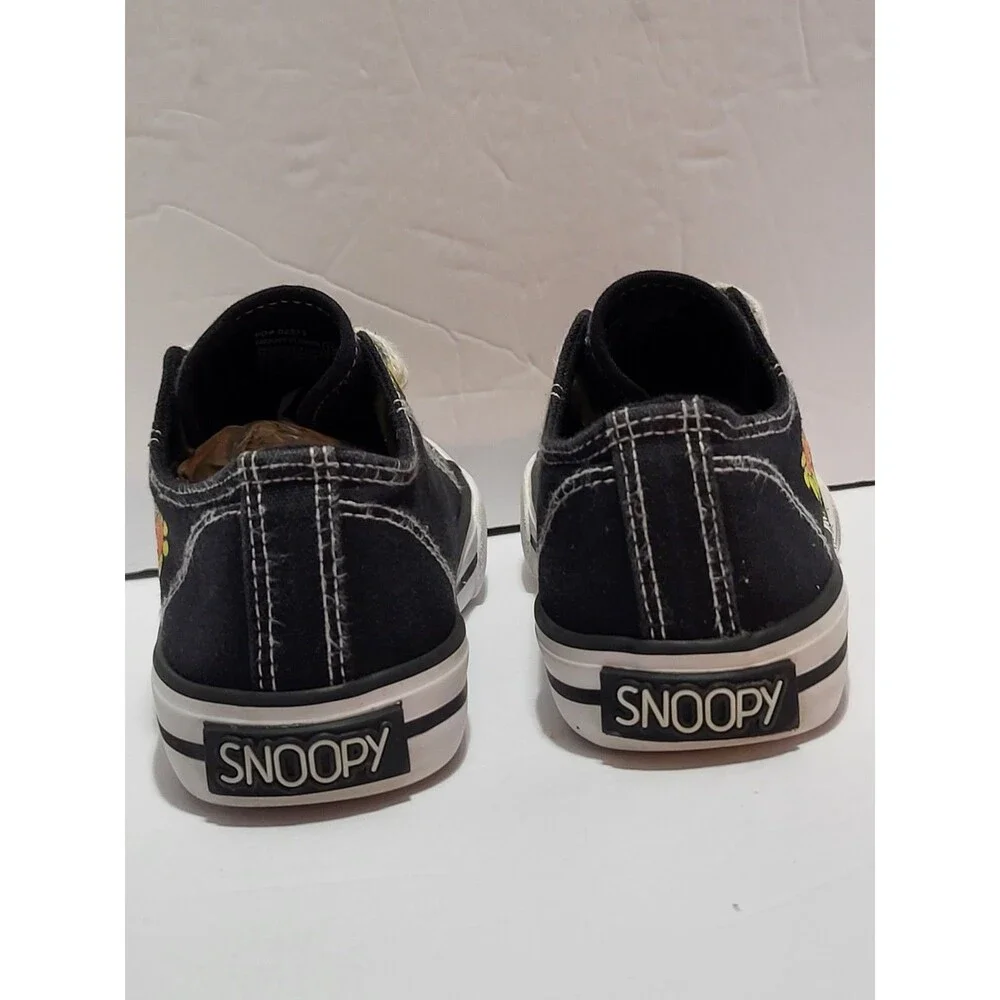 Snoopy peanuts black